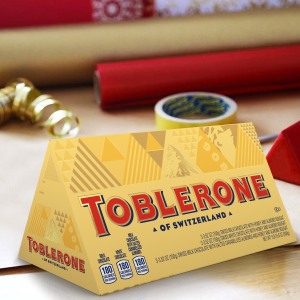Buy Toblerone Swiss Milk Chocolate With Honey & Almond Nougat - Tiny Online  at Best Price of Rs 899 - bigbasket