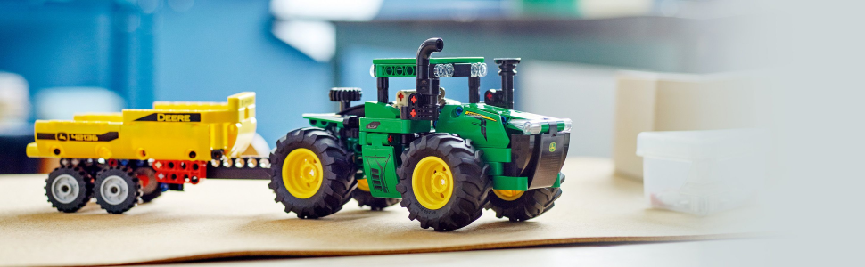 with Trailer, Deere Farm LEGO Collectible Details, Model Construction Kids 42136 8+ 9620R Tractor Toy Toy Toy Building 4WD John Featuring for - Ages Realistic Technic