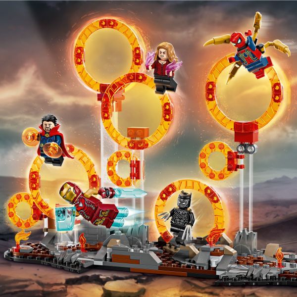 Recreate inter-dimensional action with cool portals.