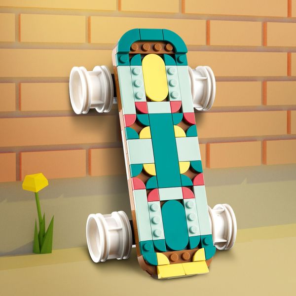 Cool LEGO skateboard with 4 moving wheels.