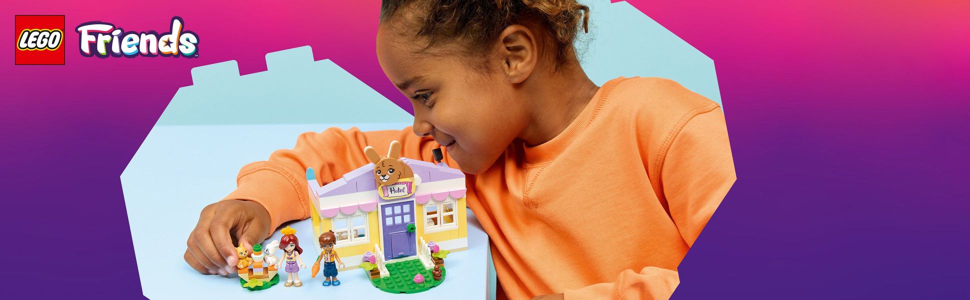 Hop into playtime with this bunny toy, which includes a pet bunny hotel, 2 minidolls, 2 bunnies and carrot-themed accessories.