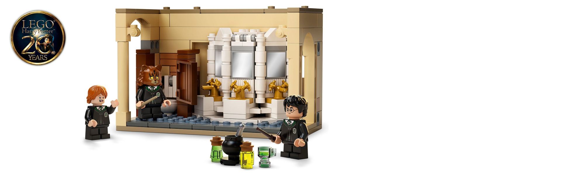Kids transform Harry Potter , Ron Weasley and Hermione Granger with the Polyjuice potion in the Hogwarts bathroom.