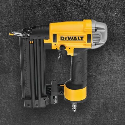 CU  DeWalt 6 Gallon 18-Gauge Brad Nailer & Pancake Electric Air Compressor Combo Kit - View #4