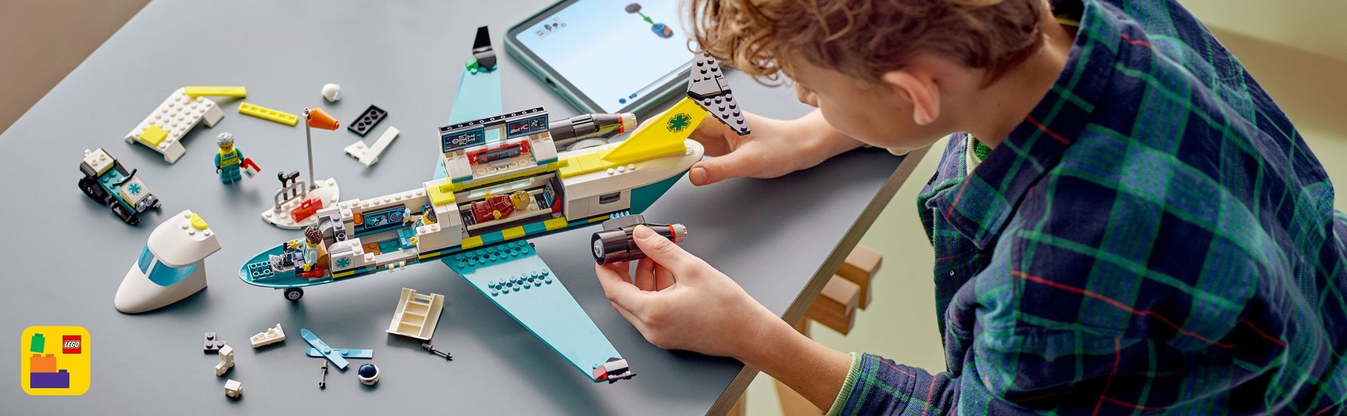 Builders can zoom in, rotate sets in 3D and track their progress using the fun, intuitive LEGO Builder app.