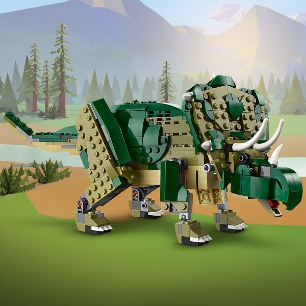 Triceratops toy has 3 horns and movable legs and head.