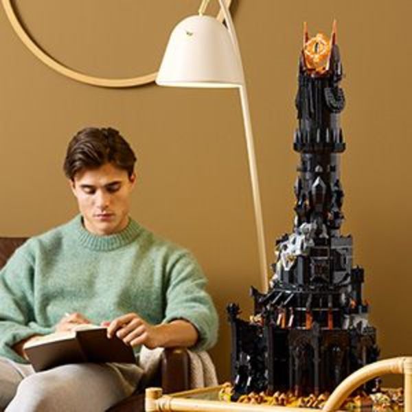 Create a captivating display for the home and office.