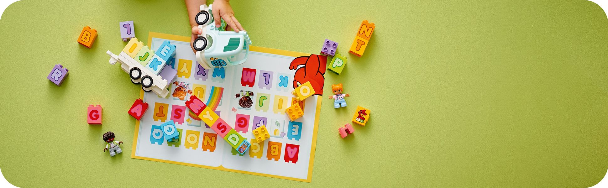 Part of a range of LEGO DUPLO gifts designed to develop color-matching and letter and number learning.