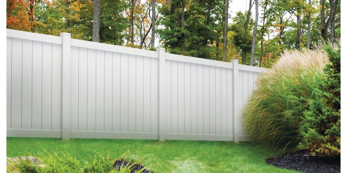 Barrette Outdoor Living White Vinyl 4x6 Privacy Trash Corral and Enclosure
