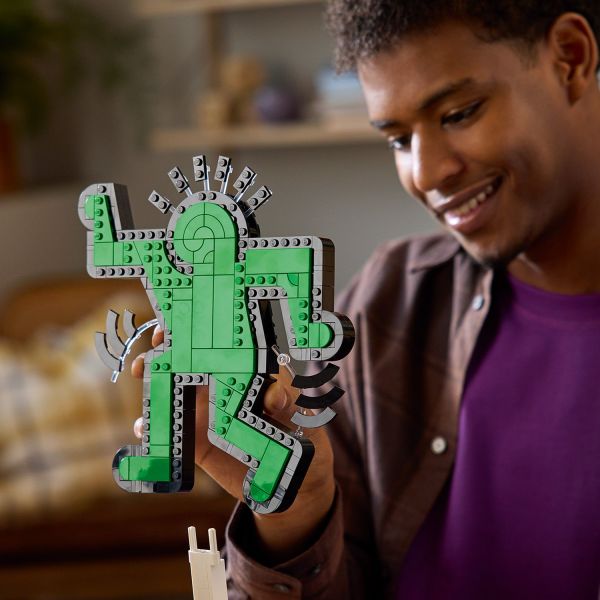 Create a LEGO Art version of Keith Haring’s dancing figures.
