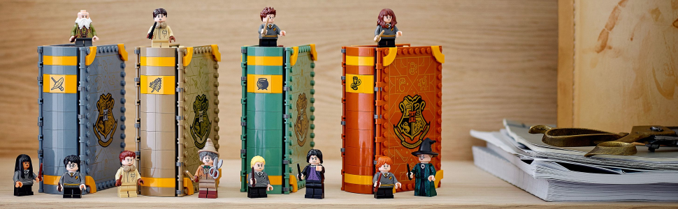 LEGO Harry Potter TM: Hogwarts Moment: Herbology Class (76384) for