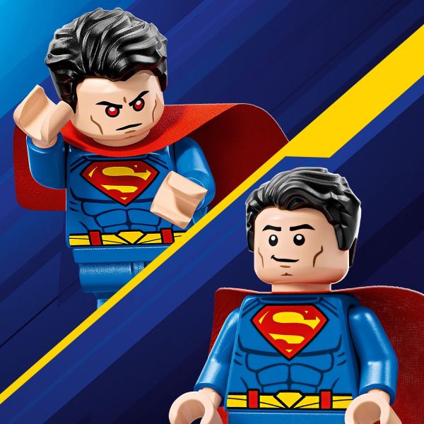 Turn the Superman head to show alternate expressions.