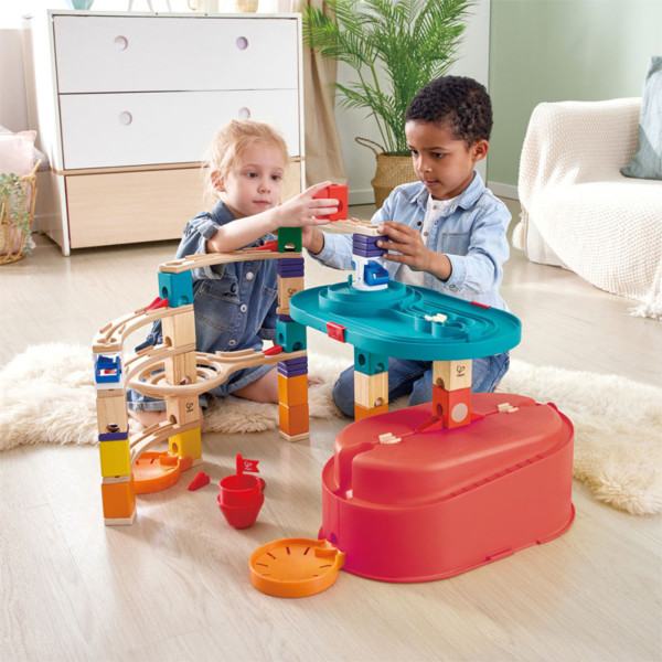 まっちゃぁ Hape Quadrilla Stack Track Bucket Wooden Marble Run