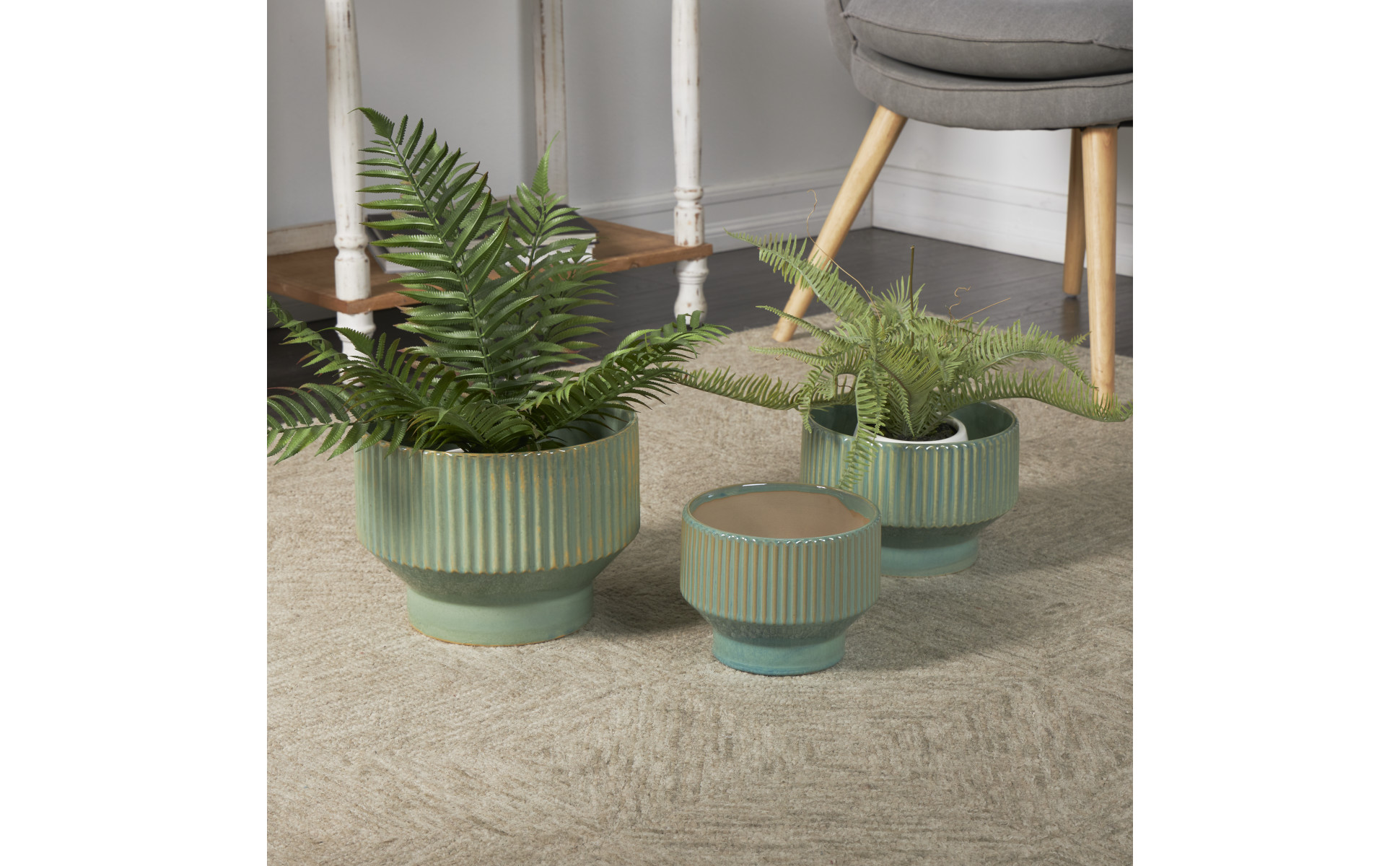 Litton Lane 7 in., 6 in. and 5 in. Small Green Ceramic Wide Planter with  Linear Grooves and Tapered Bases (3-Pack) 044993 - The Home Depot