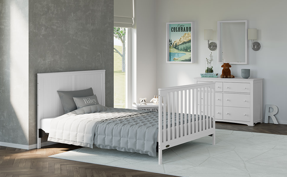 Graco crib 2025 conversion rails