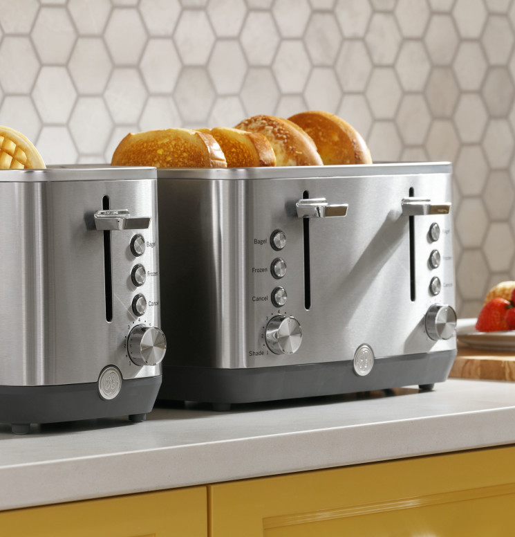 GE Appliances 4-Slice Toaster, Stainless Steel with Removable Tray