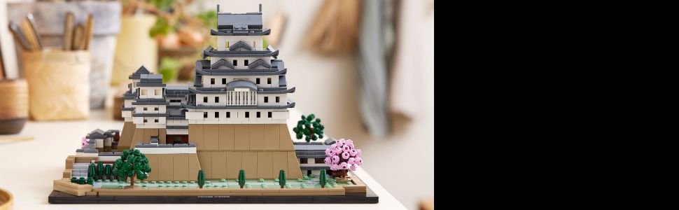  LEGO Architecture Landmarks Collection: Himeji Castle 21060  Building Set, Build & Display this Collectible Model for Adults, Fun Gift  for Lovers of Japan, Famous Japanese Buildings, History and Travel : Toys