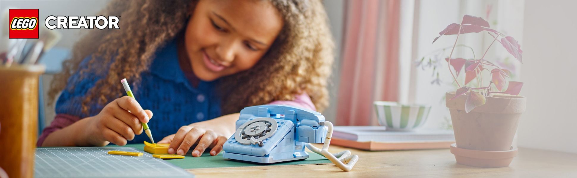 Build this LEGO Creator Retro Telephone from the 1960s, then rebuild it into a phone from the 1980s or 2 from the 2000s.