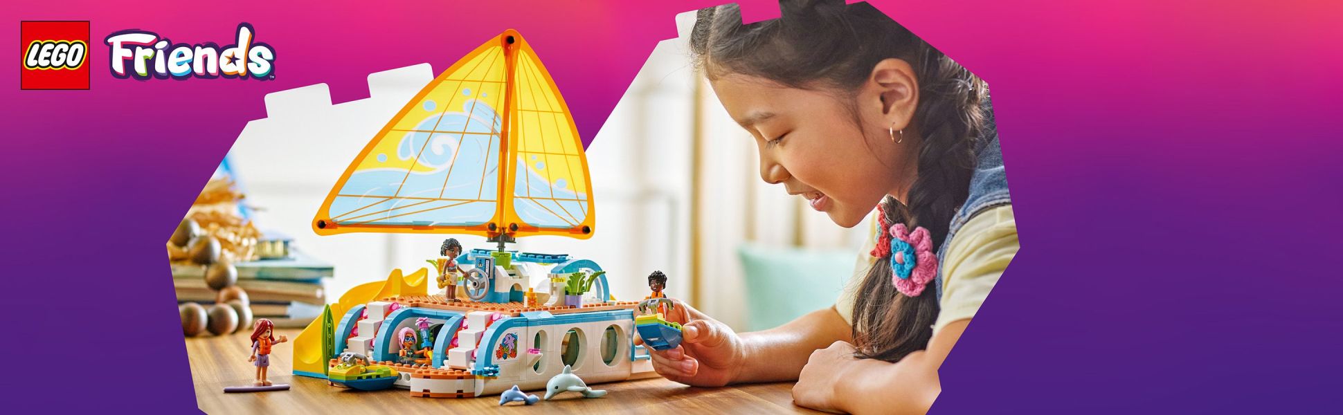 Inspire creative play for kids who love vacations with a set that includes a detailed boat model and lots of fun stories.
