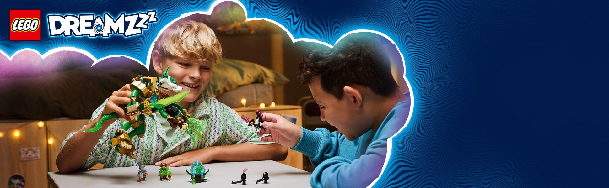 Unlock kids’ imagination with a cool mech playset that includes 2 exciting building options.