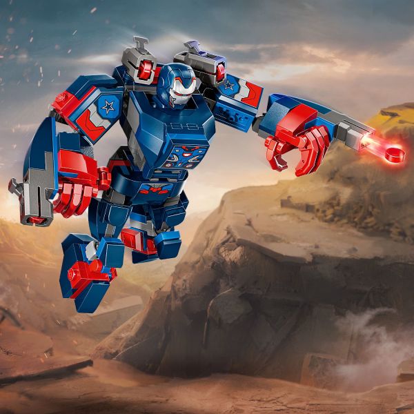 4 stud shooters make the jointed mech a mighty battle machine.