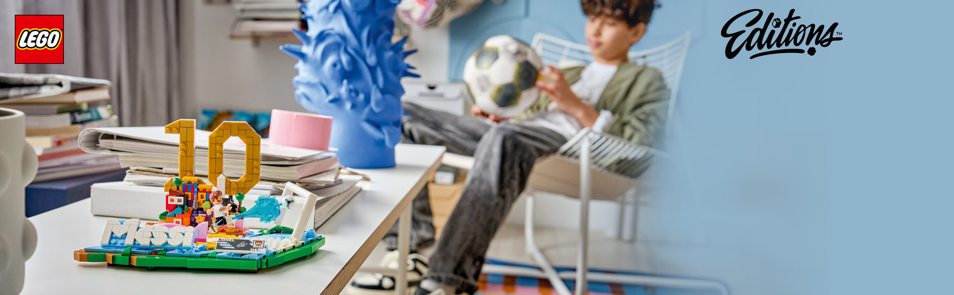 Score creative points with the LEGO Editions Lionel Messi – Soccer Highlights set for boys, girls and sports fans ages 10 and up.