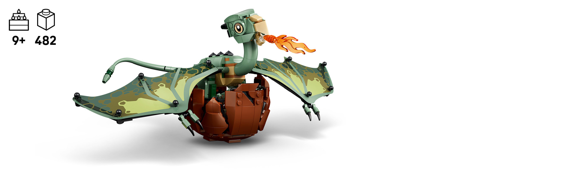 Display and play with this customizable toy that lets children nurture a baby dragon in their own brick-built Harry Potter stories.