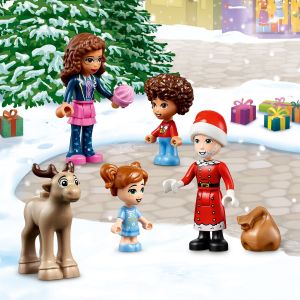 Comes with 4 figures, including Santa, to act out the story.