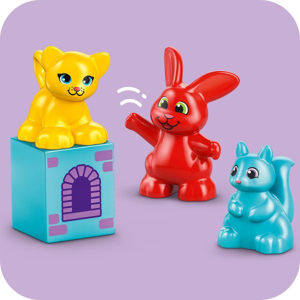 Includes Hopsy, a LEGO DUPLO cat and a squirrel.