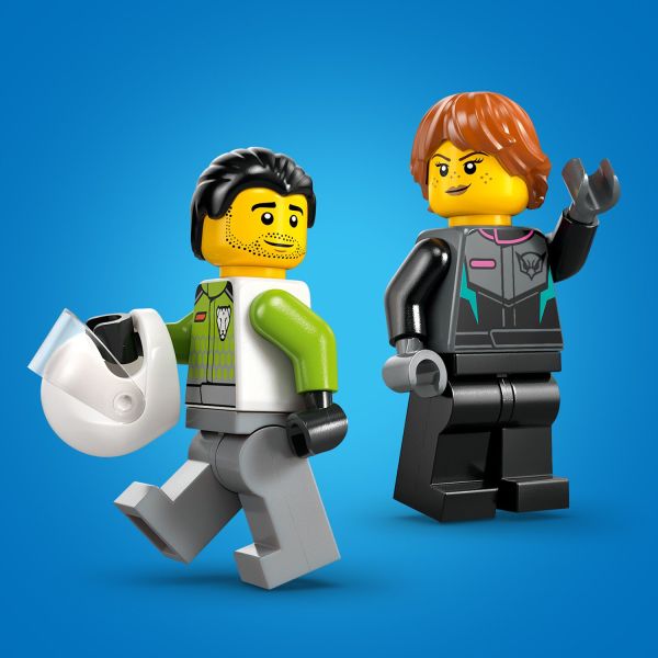 Comes with pilot and driver minifigures for role-play.