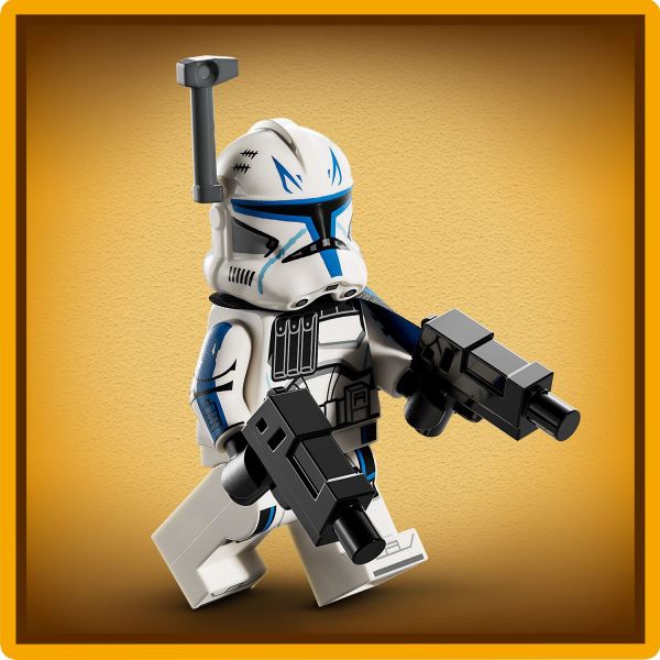 Captain Rex has 2 blaster pistols for action play.