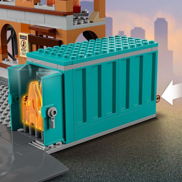 LEGO City Fire 60321 Vigili del Fuoco, Edificio con Fiamme, Camion