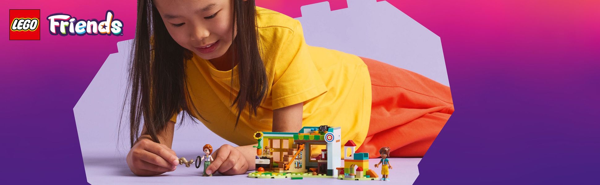 This fun set includes 2 minidolls, a ferret figure and a bird figure, making it a great gift idea for kids who love nature.