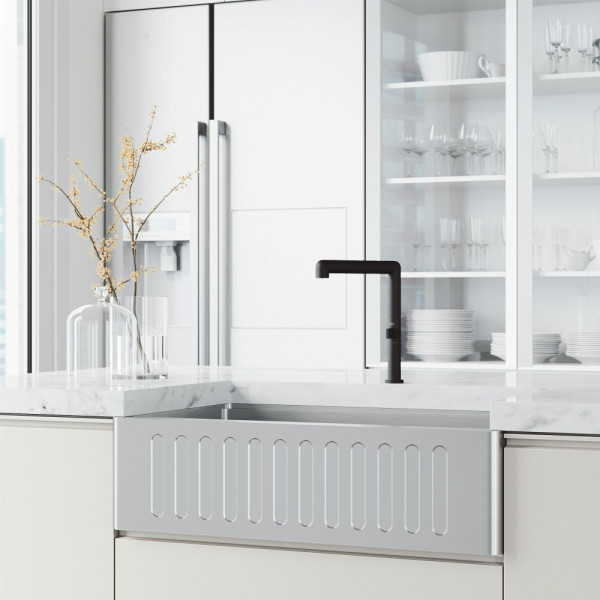 VIGO Jewel 11 in. H Single Handle Kitchen Bar Faucet in Matte