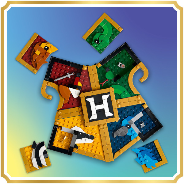 Build the crest incorporating the 4 Hogwarts house mascots.