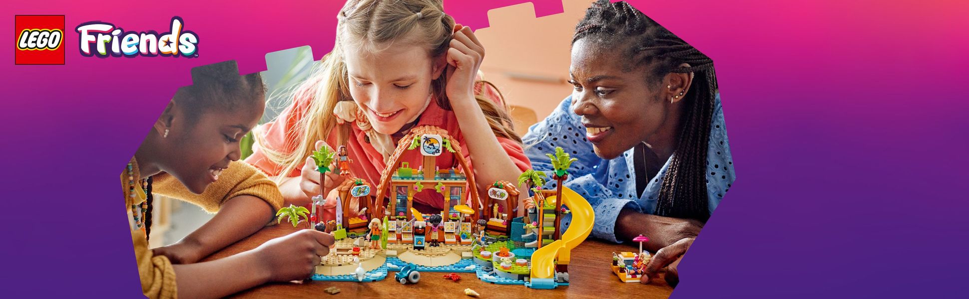 This beach set includes 6 minidolls and dolphin and baby turtle figures, making it a great gift for kids who love animals and enjoy family activities.