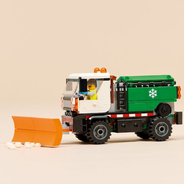 Large plow and wide rubber tires for extra grip.