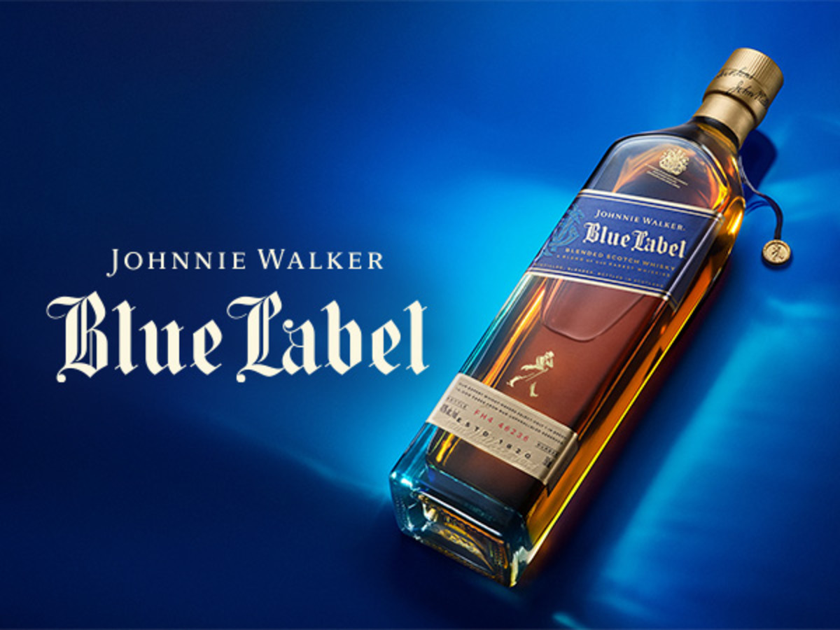 Johnnie Walker Blue Label Scotch Whisky, 750 mL, 2 Glasses