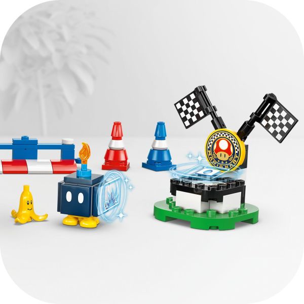 Connect the track barriers and place the traffic cones.