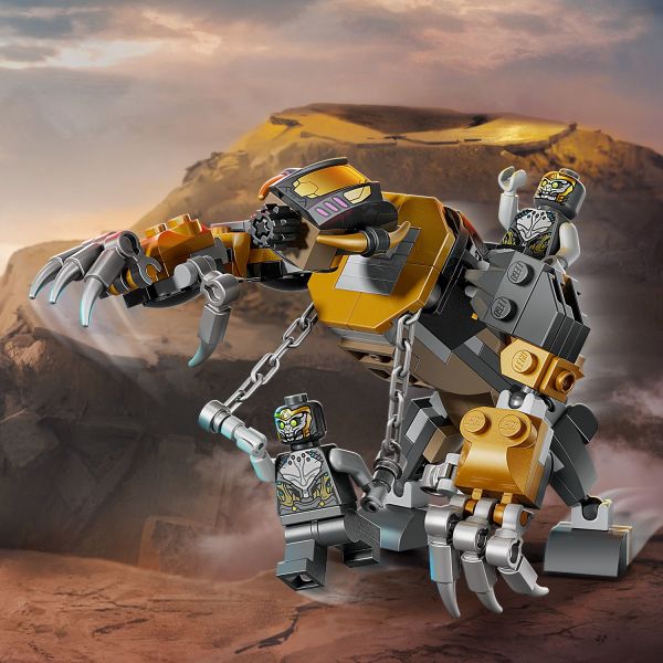 Chitauri warriors attack with their mega gorilla.