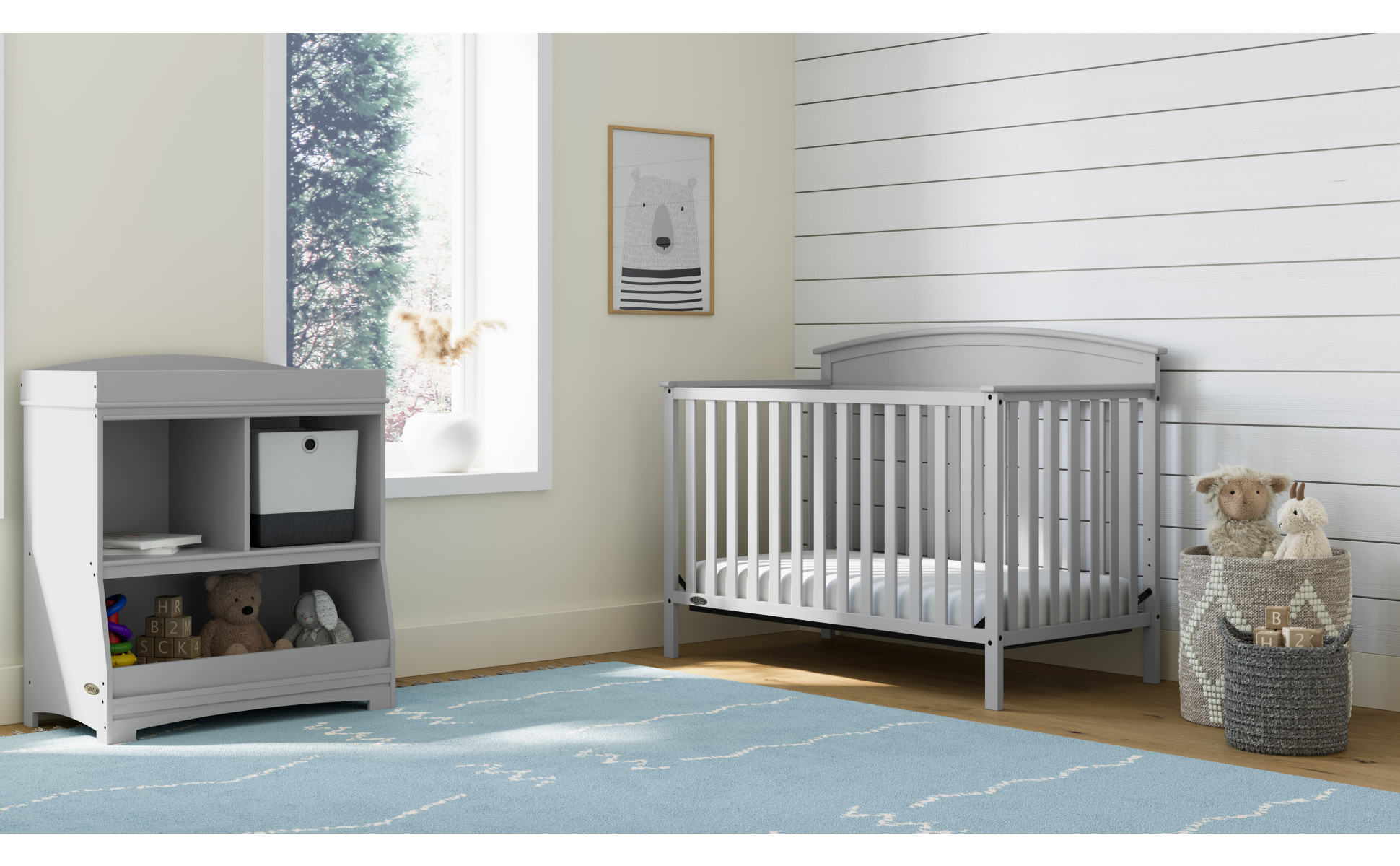 Graco crib and shop changing table set